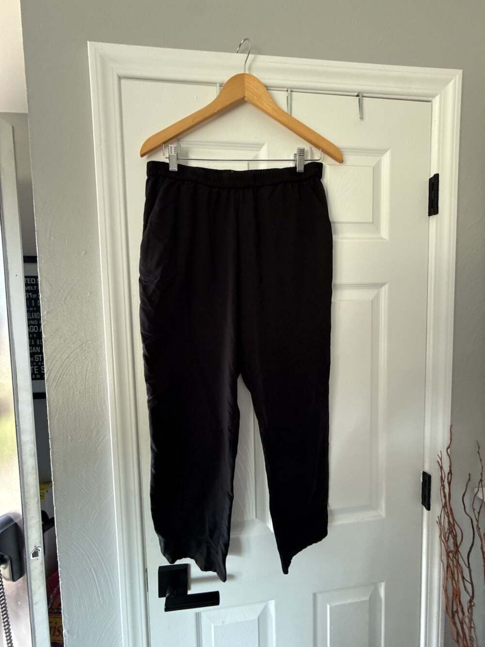 Marine Layer Black Pull-On Elastic Waist Cropped Pants Size Medium